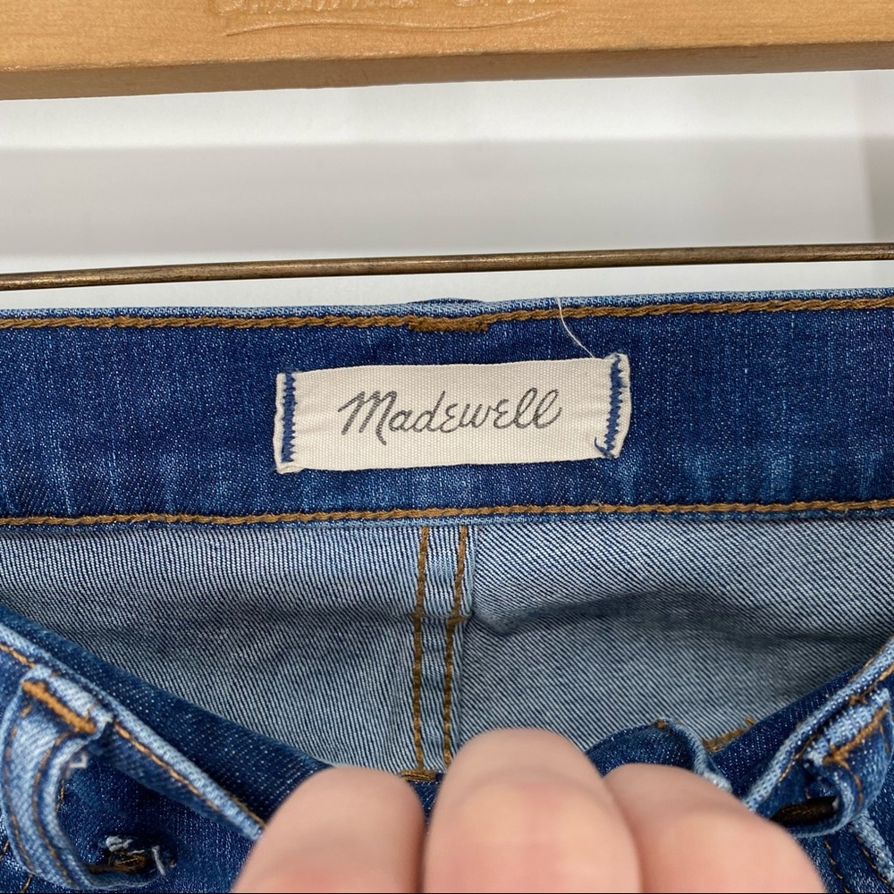 SOLD Madewell 10” High Rise Skinny Button Fly Released Hem Jeans - Picture 6 of 7